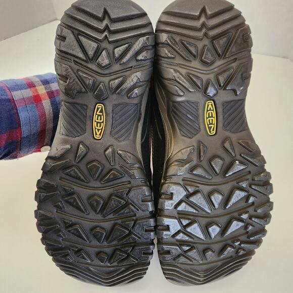 KEEN Men's Targhee 4 Low Height Durable Waterproof Hiking Shoes, US 9 - Picture 8 of 10
